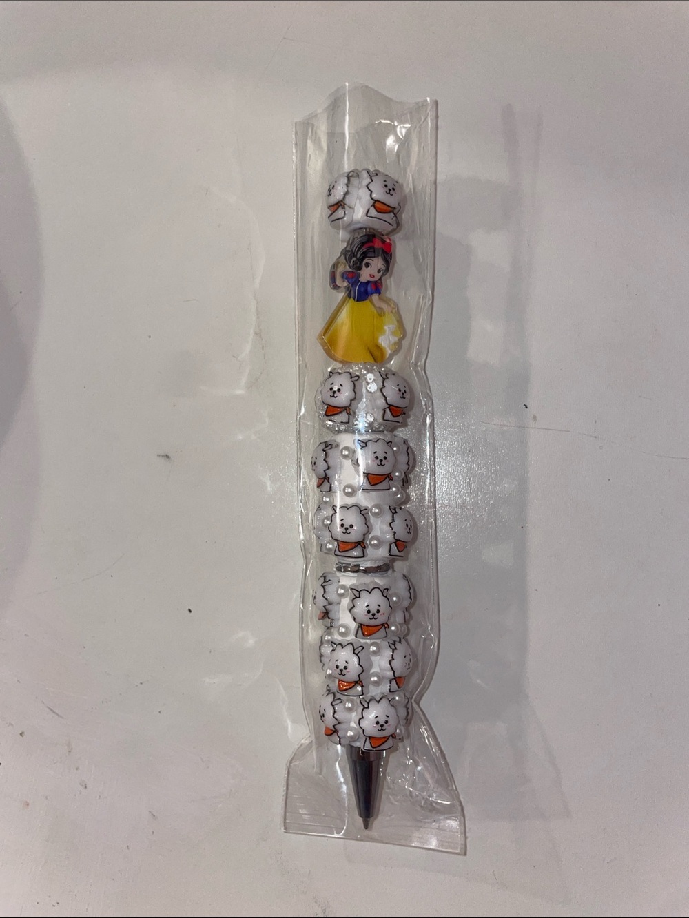 Bt21 with Snow White handmade beaded pen